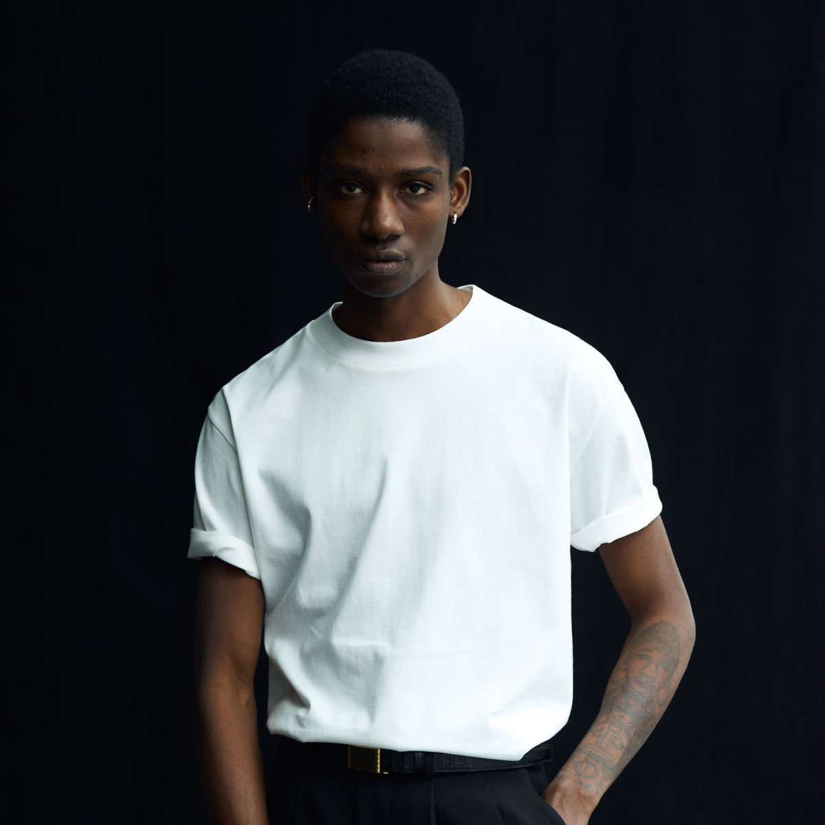 DOWNTOEARTH open crew neck tshirt